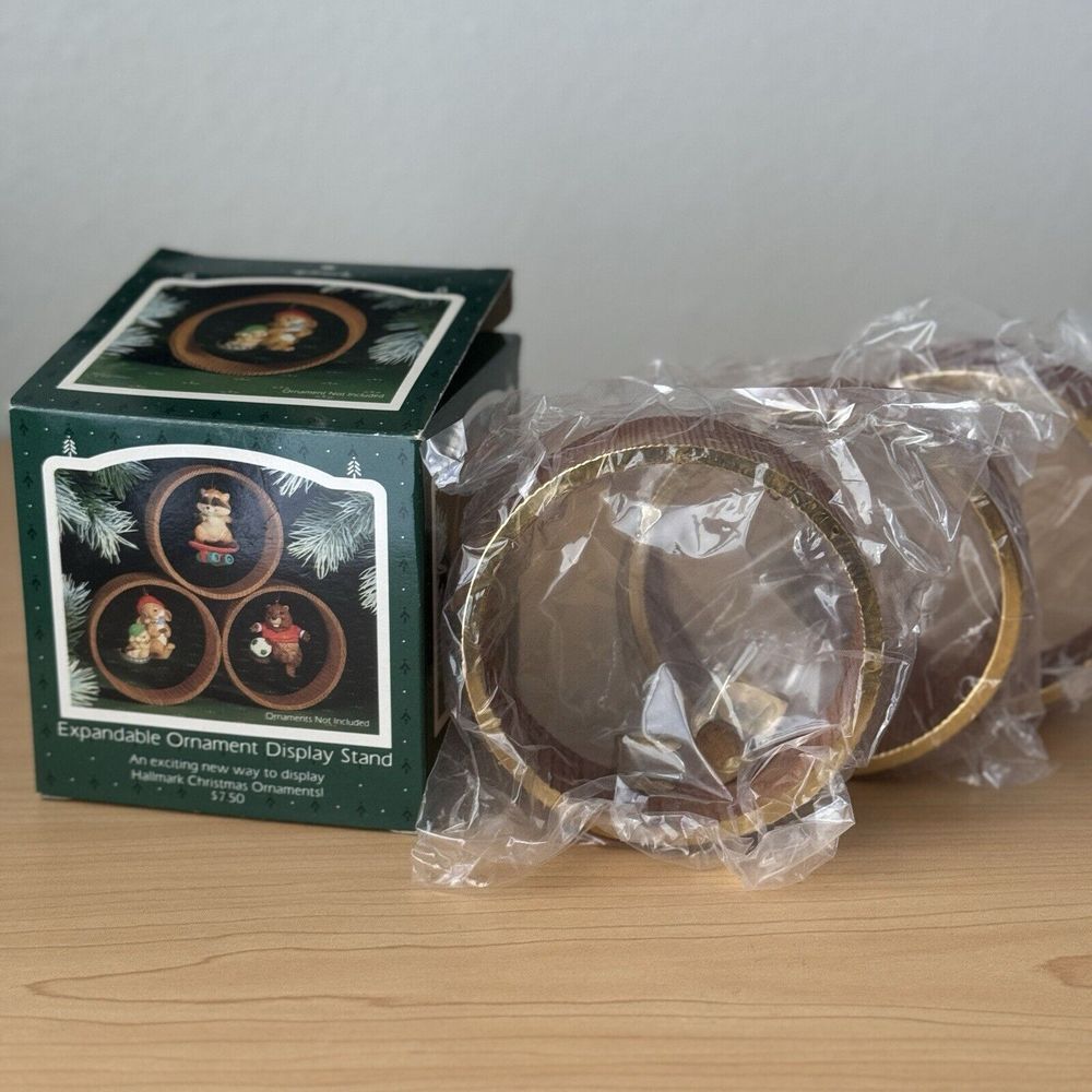 Vintage 80s NEW Hallmark Expandable Xmas Ornament Display Set Of 3 Stand Rings